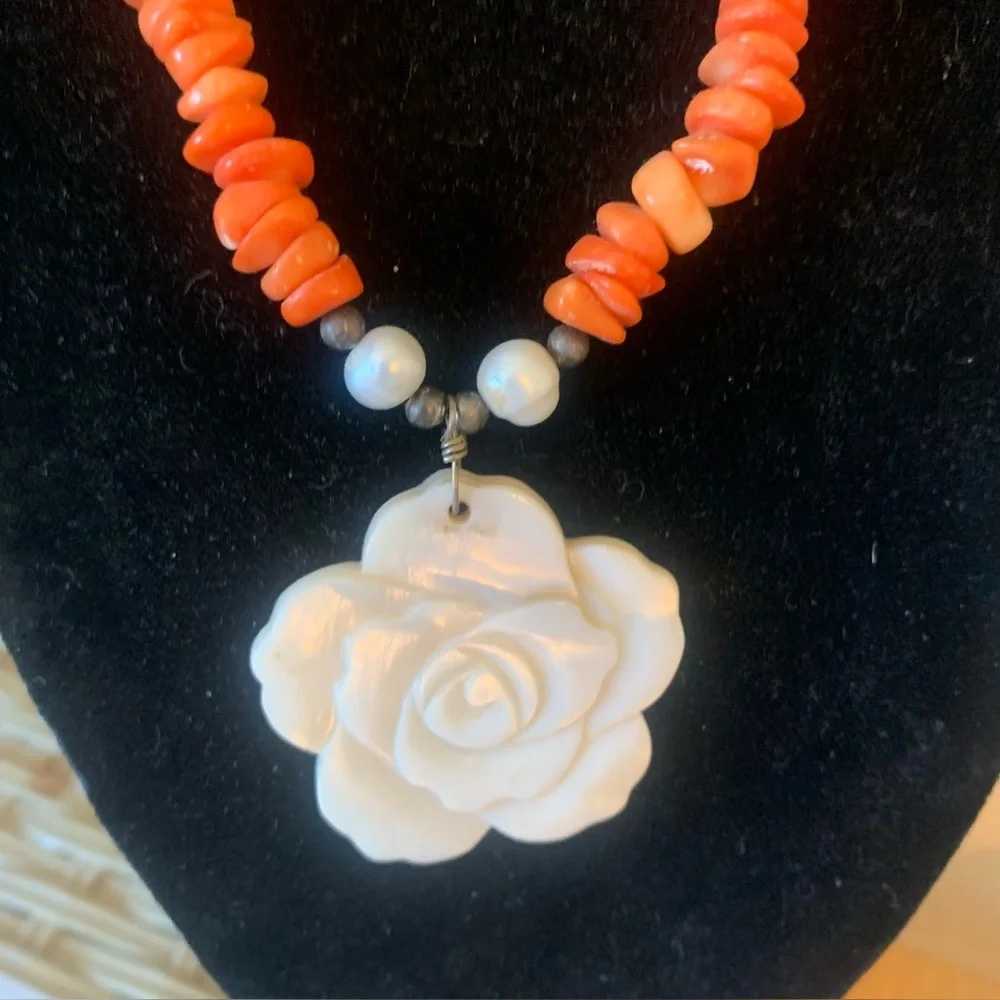 Orange Beaded Necklace with White Flower Pendant - Picture 5 of 11